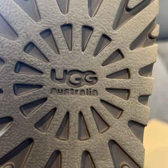 UGG Lo Pro cognac suede button boots size 8 - Picture 5 of 11